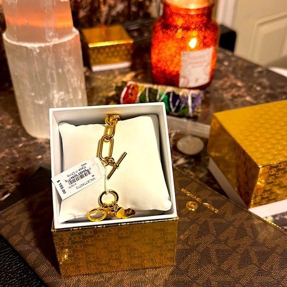 Michael Kors Women's Stainless Steel Chain Bracelet with Crystal Accents - Picture 3 of 7